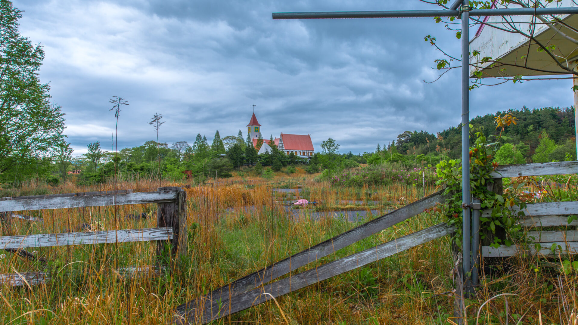 Forgotten Wonderland: Haunting beauty of abandoned amusement park in Yamaguchi, Japan.
