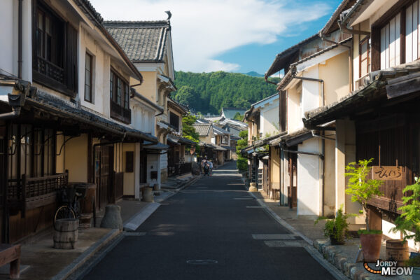 Discover historic Uchiko: A glimpse into Japans past with well-preserved merchant homes and warehouses.