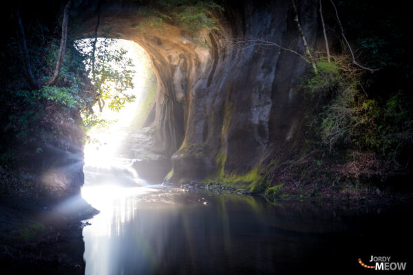 Enchanting cave waterfall in Chiba, Japan - stunning natural beauty and tranquility.