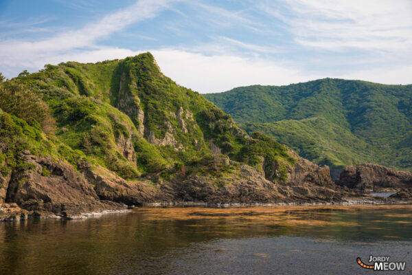 Discover the stunning Kuniga Coast in Nishinoshima, Japan - a harmonious natural wonder.