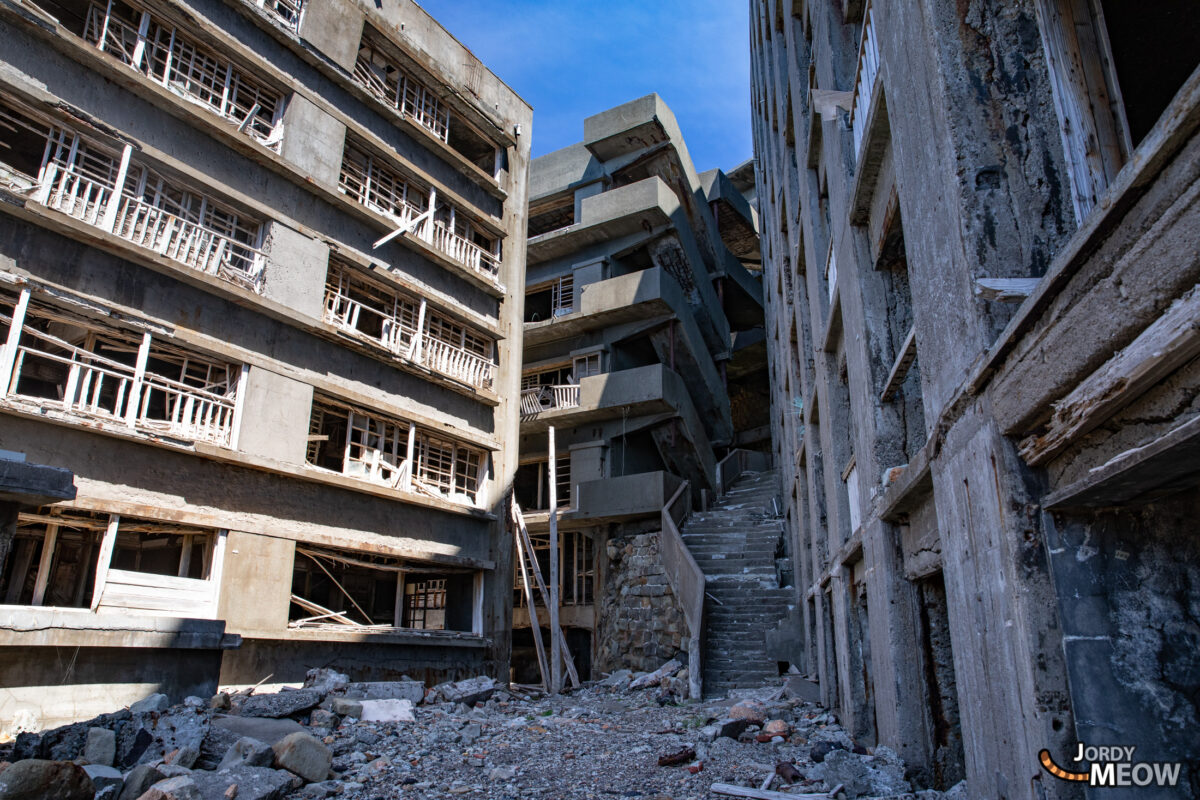 Abandoned Gunkanjima Island, Japans Haunting Concrete Ruins