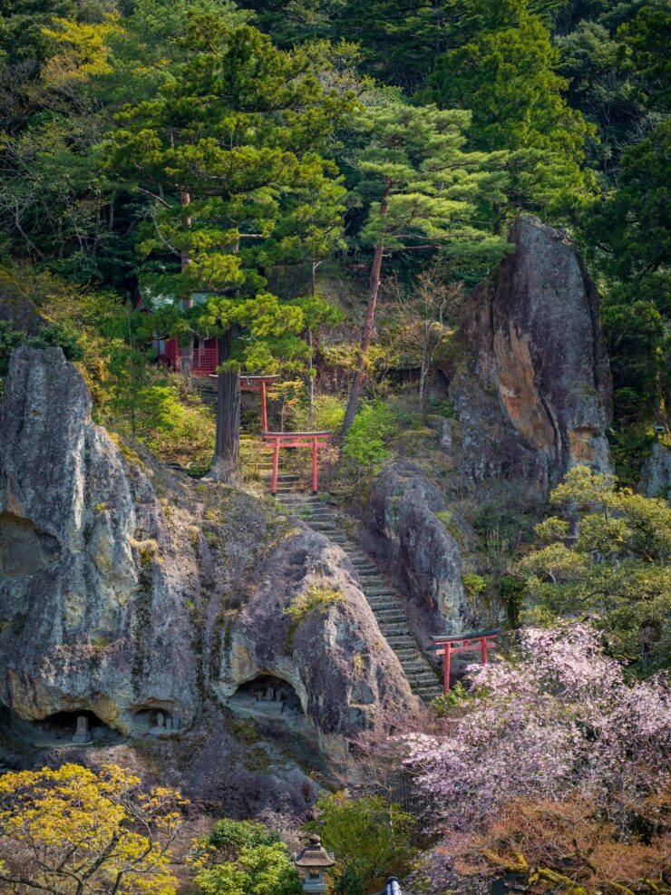 Natadera Temple: Serene Japanese Scenery