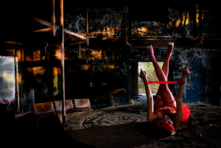 Fearless urban dancer defies gravity strikingly