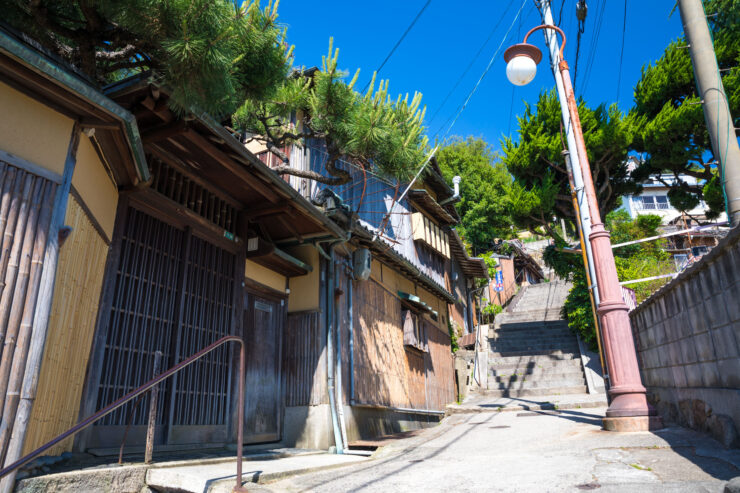 Onomichis quaint alleyway showcases preserved Japanese architecture.